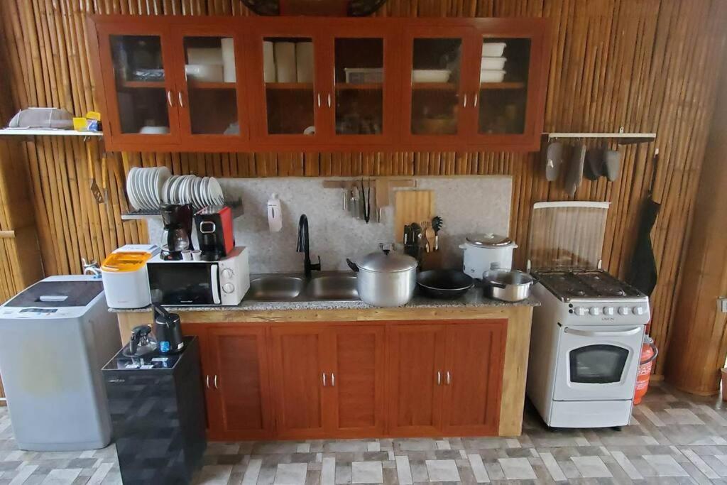 Modern Bahay Kubo In A Farm Near Tagaytay Villa Tagaytay City Dış mekan fotoğraf